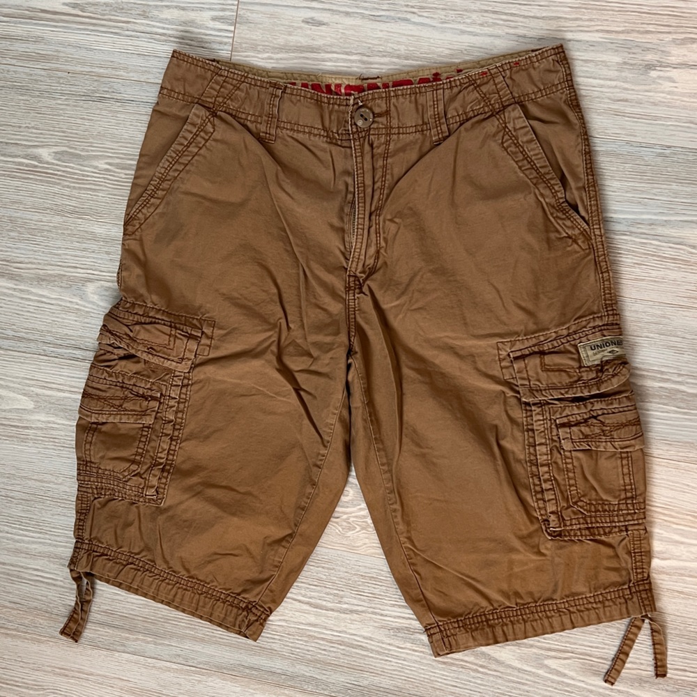 UNIONBAY Men’s cargo shorts  Size 32
